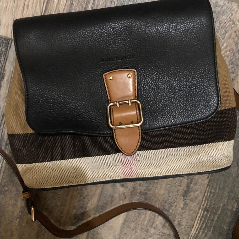 Burberry crossbody